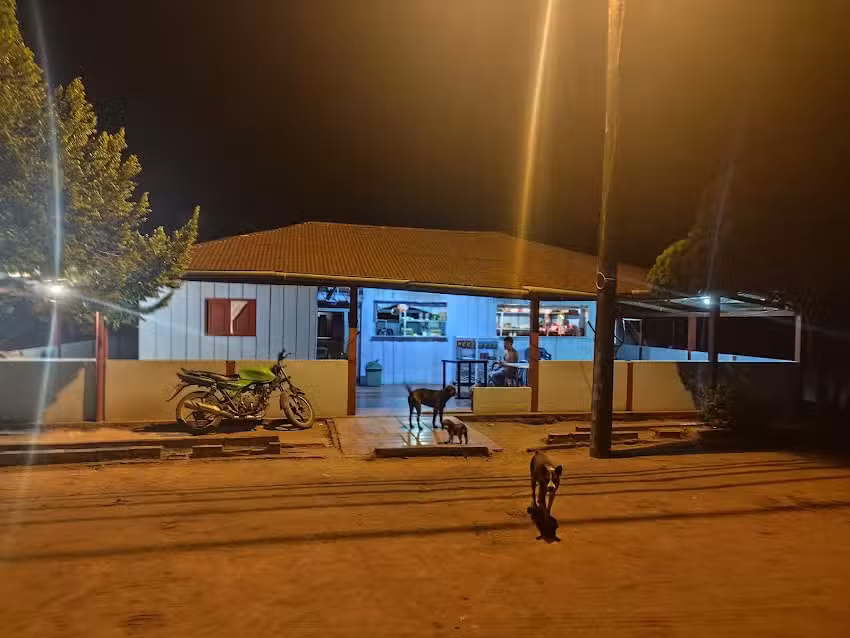 Restaurante y Hospedaje Chaparral