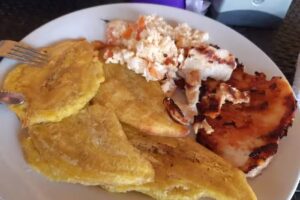 Restaurante y Hospedaje La Salida