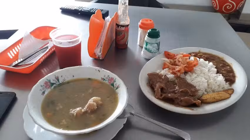 RESTAURANTE Y HOTEL LINEA BUENAVENTURA