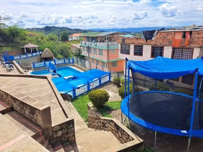 S.ambientales y vacacionales DV sas bic