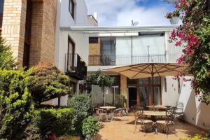 Santiam&eacute;n de la villa