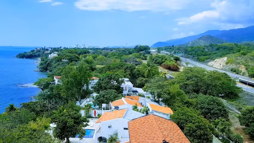 Santorini Beach Club 2