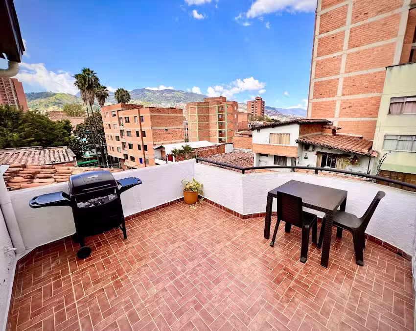 Sereni Santa Monica Cozy Apartment with Roof Terrace