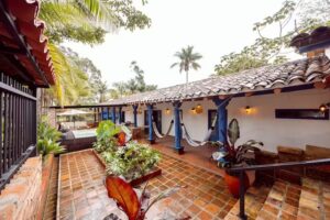 SHG SWEET HELEN LLG-HACIENDA CHARCOMANSO