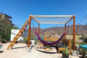 tamarindo beach hostel