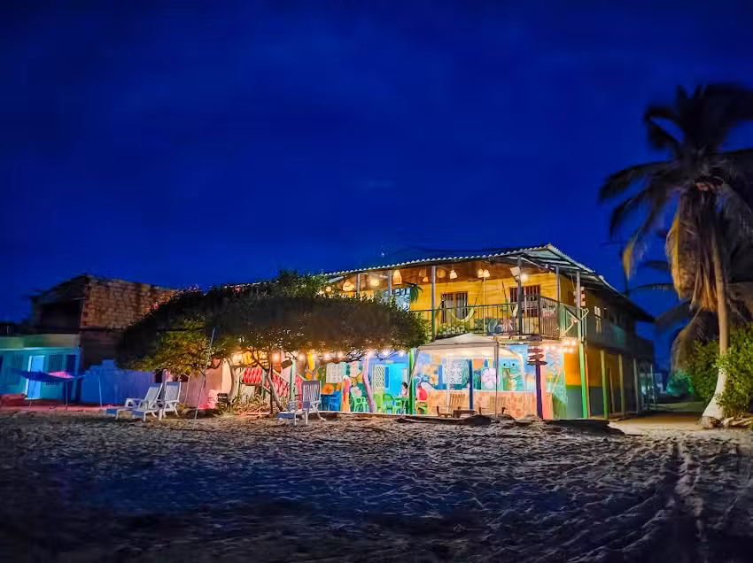 Terraza Playera Hostel