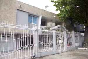 THE SUNSET HOUSE / POOL / HOTELS / JACUZZI / HABITACIONES FAMILIARES / CARTAGENA / CRESPO / PLAYA /