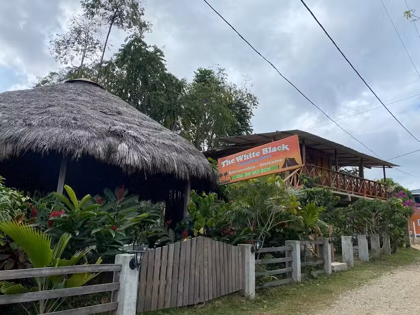 The white black camping & hostel