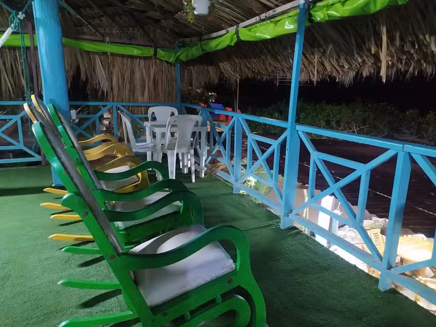 TIMONEL TIENDA Y HOSPEDAJE