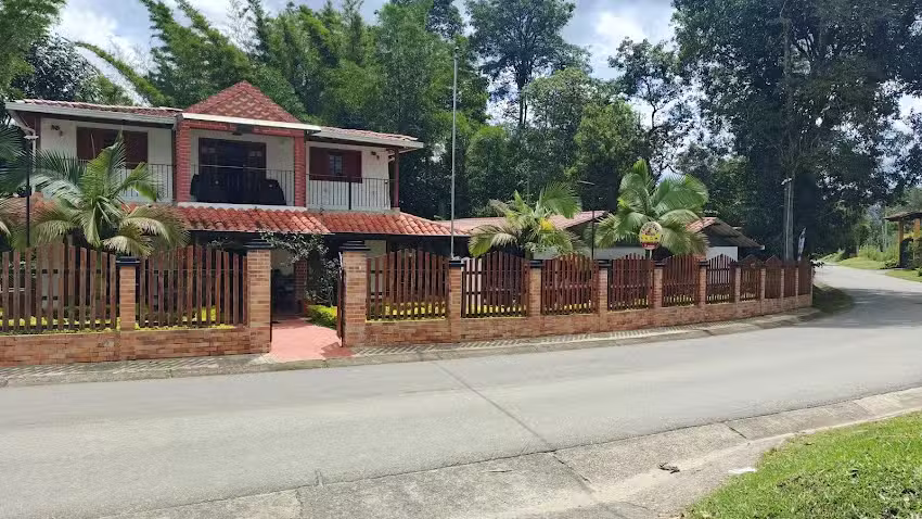 TROPICANA INN MOGOTES