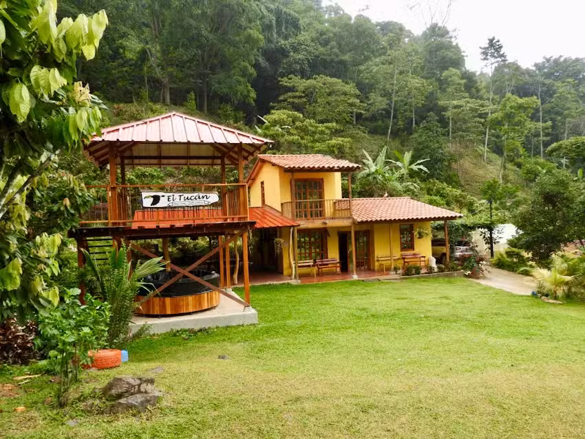 Tuc&aacute;n Ecolodge Manaure