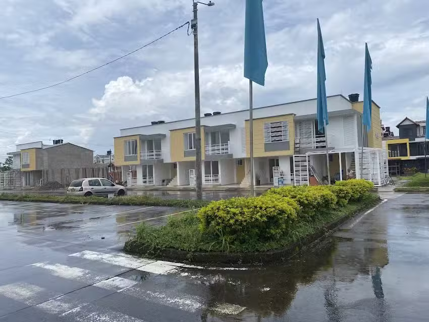 URBANIZACION PRADOS DE MAVICURE