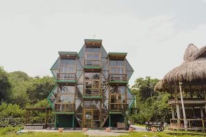 &Uuml;&uuml;ttaaka Eco-hotel