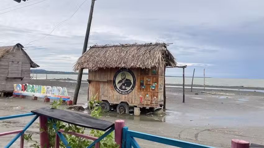 Verano Azul, Hotel y Restaurante frente al mar