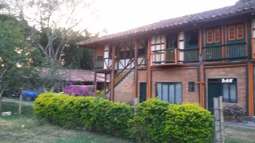 Villa Hermosa &ndash; Hostal Tunel de los Samanes