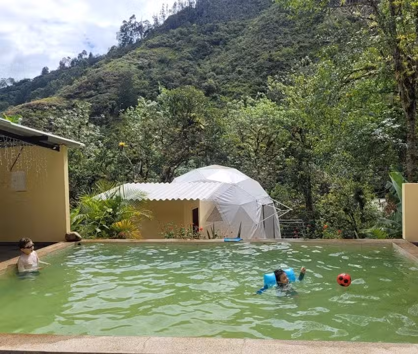 Villa Ines Reserva Termal & Glamping