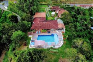 Villa Luzandi, Finca Hotel