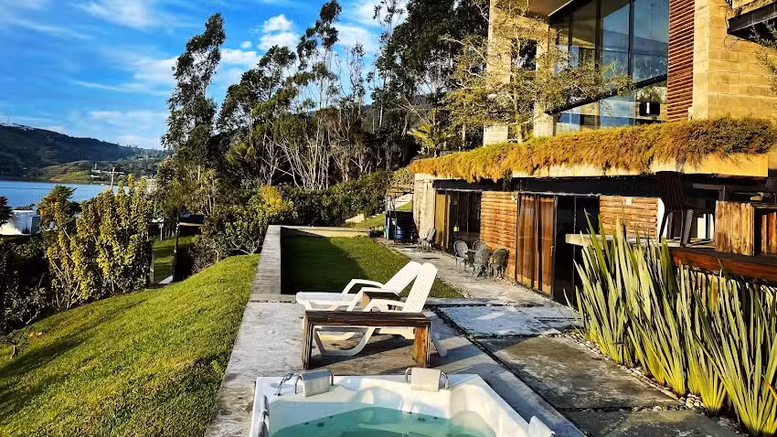 VILLA San Fernando Real. Lago Calima