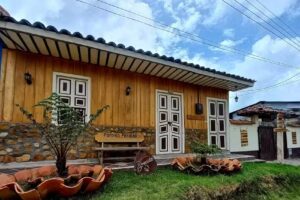 Villas Del Para&iacute;so