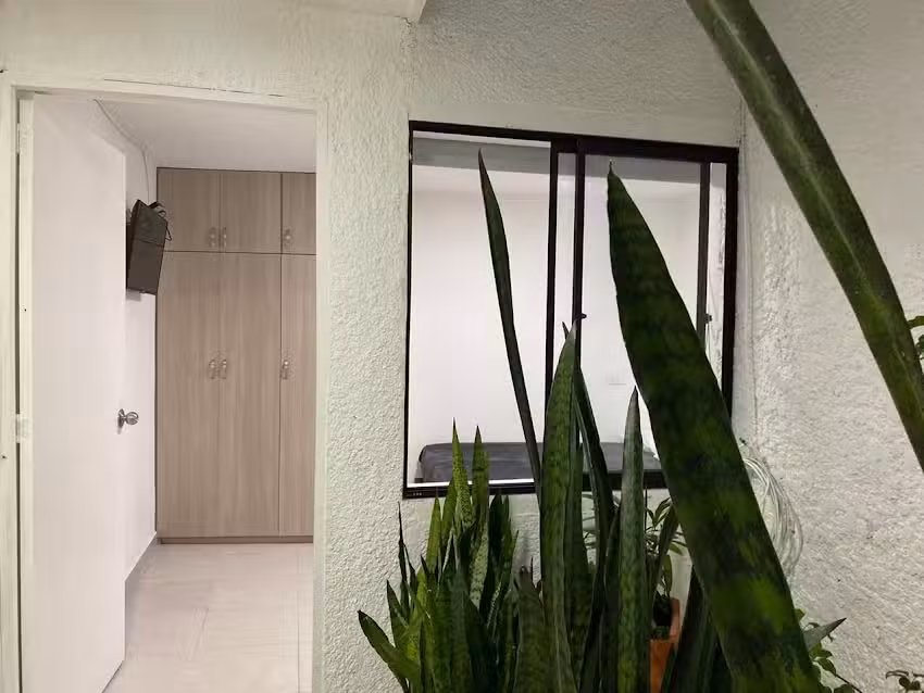 VIVVO ESPACIOS LAURELES LA 80