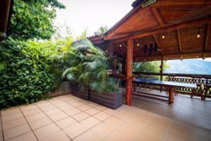 Worlds Apart Eco-Hotel Experience