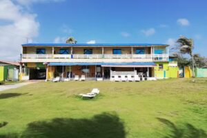 Yellow Moon Guesthouse & Apartments