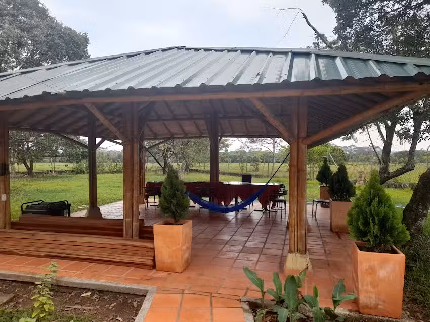 ZONA DE CAMPING CARMENTEA